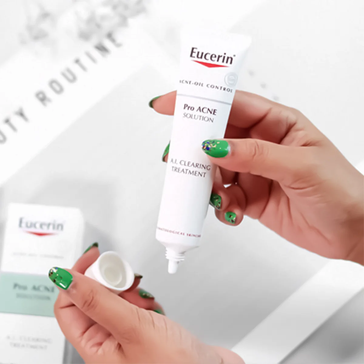 Serum giảm mụn mờ thâm Eucerin